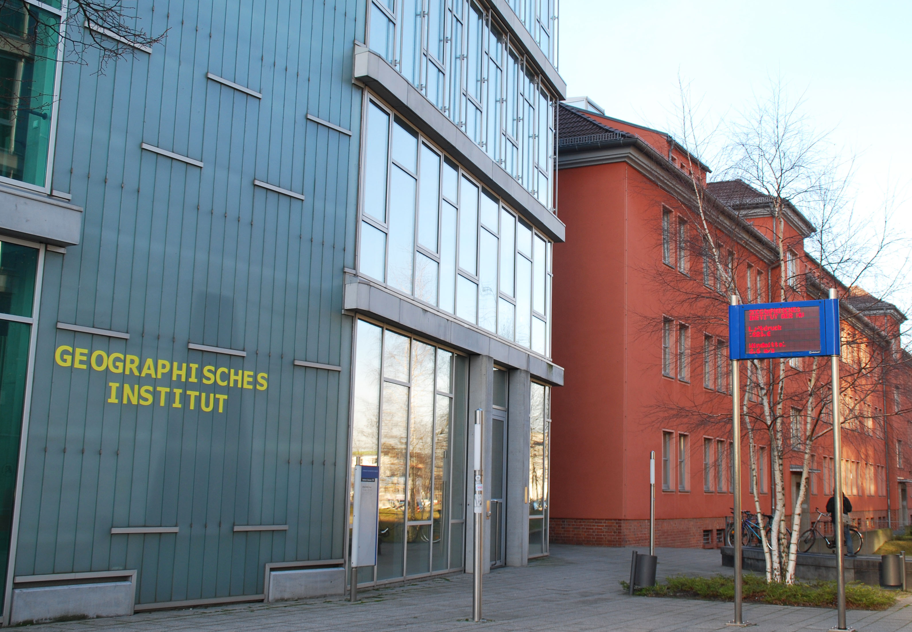 Geographisches Institut_zugenschnitten2